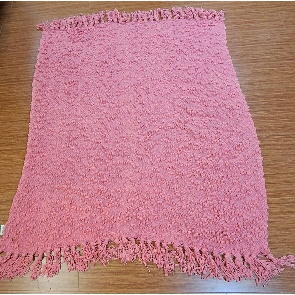 BLANKET THROW  PEACH CHUNKY‎ KNIT #145